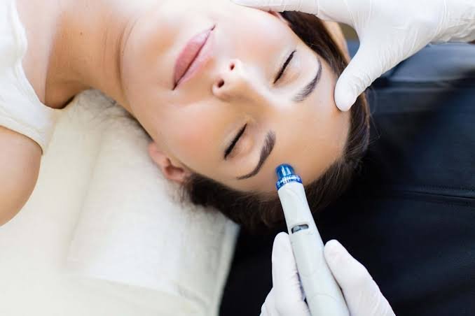 What Makes Facial Treatment Ideal for Glowing Skin